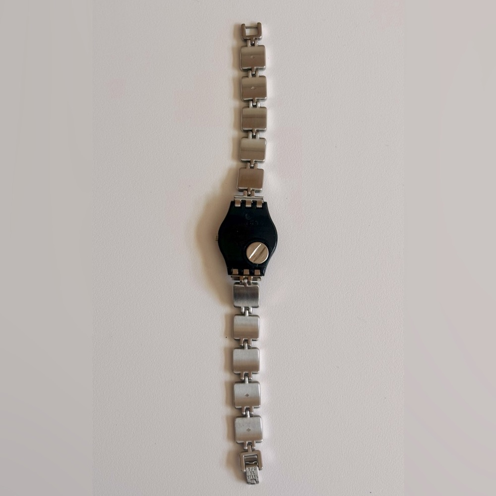 SWATCH WATCH 2002 ENAMELED METAL BRACELET - NEW BATTERY - Picture 3 of 5